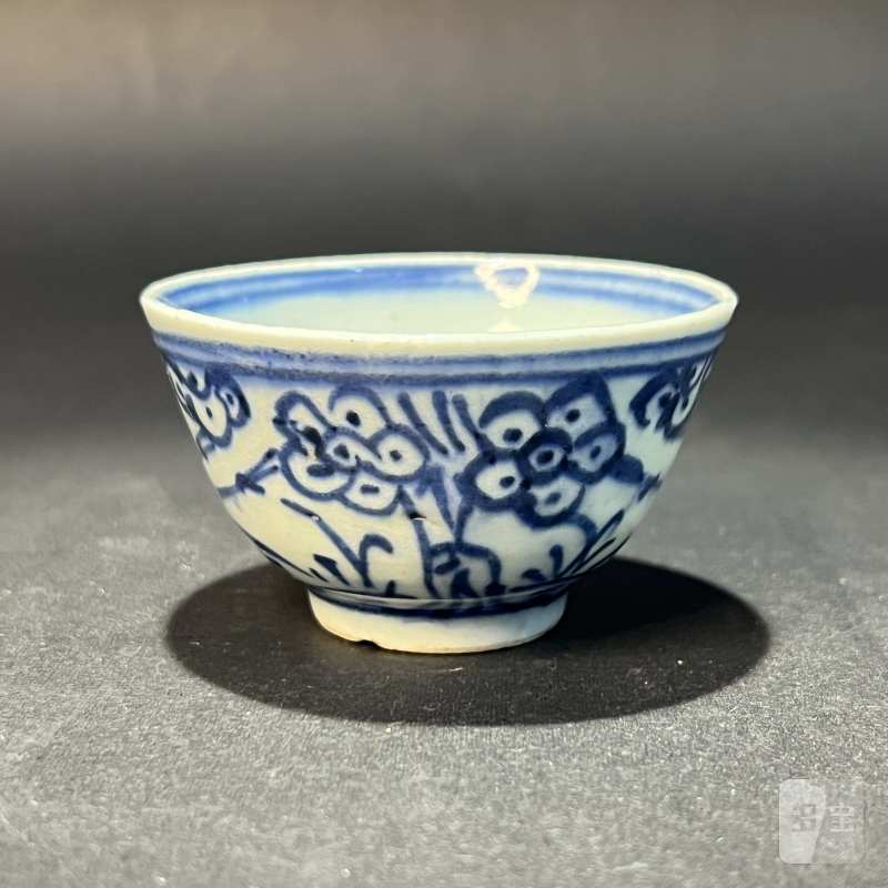清 青花梅花纹杯